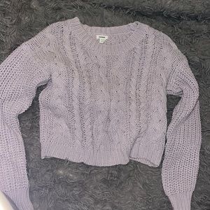Cropped lilac sweater